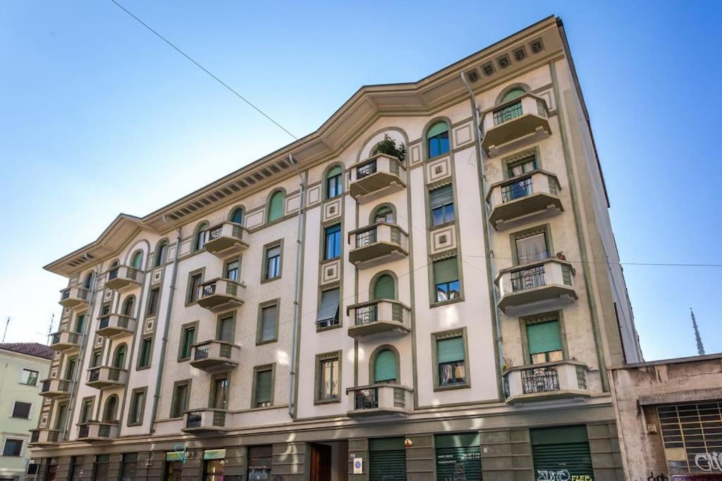 In Verticale Турин Экстерьер фото